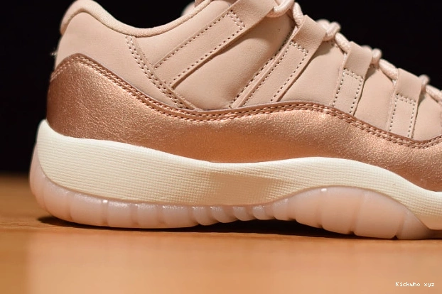 Gold Rose 11 Low GS Jordan Air AH7860-105 0530